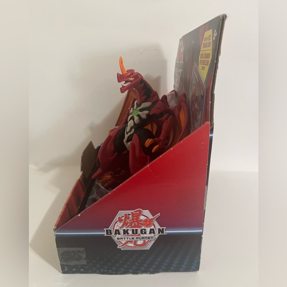 Bakugan Battle Planet Dragonoid Deluxe Action Figure - Picture 3 of 5